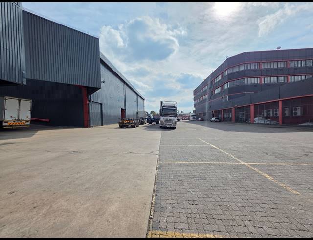 1,199M² WAREHOUSE TO LET IN CITY DEEP